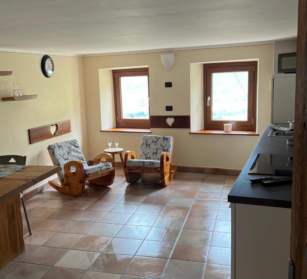 Appartement Profumo Di Legno à Aoste Extérieur photo
