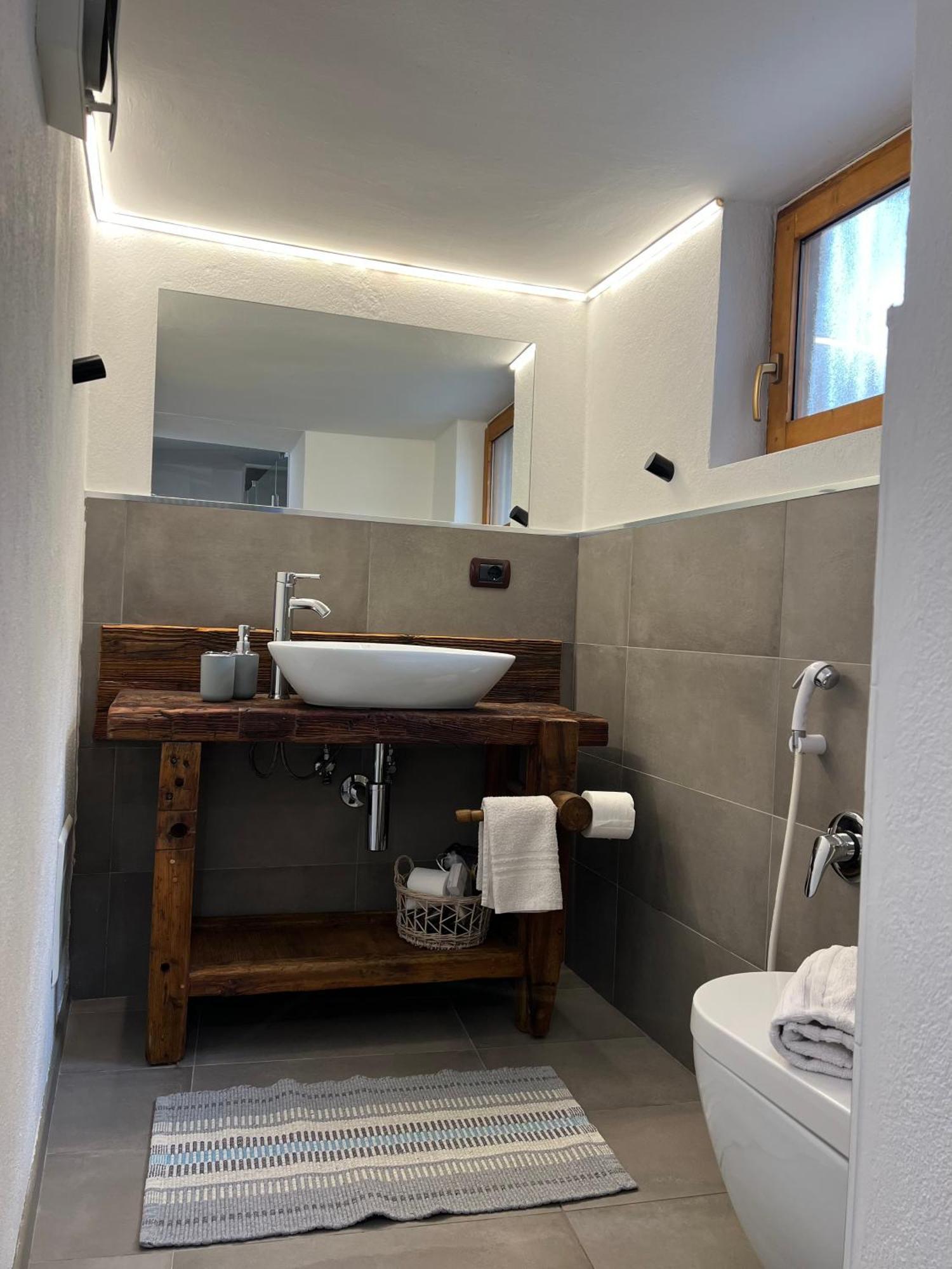 Appartement Profumo Di Legno à Aoste Extérieur photo