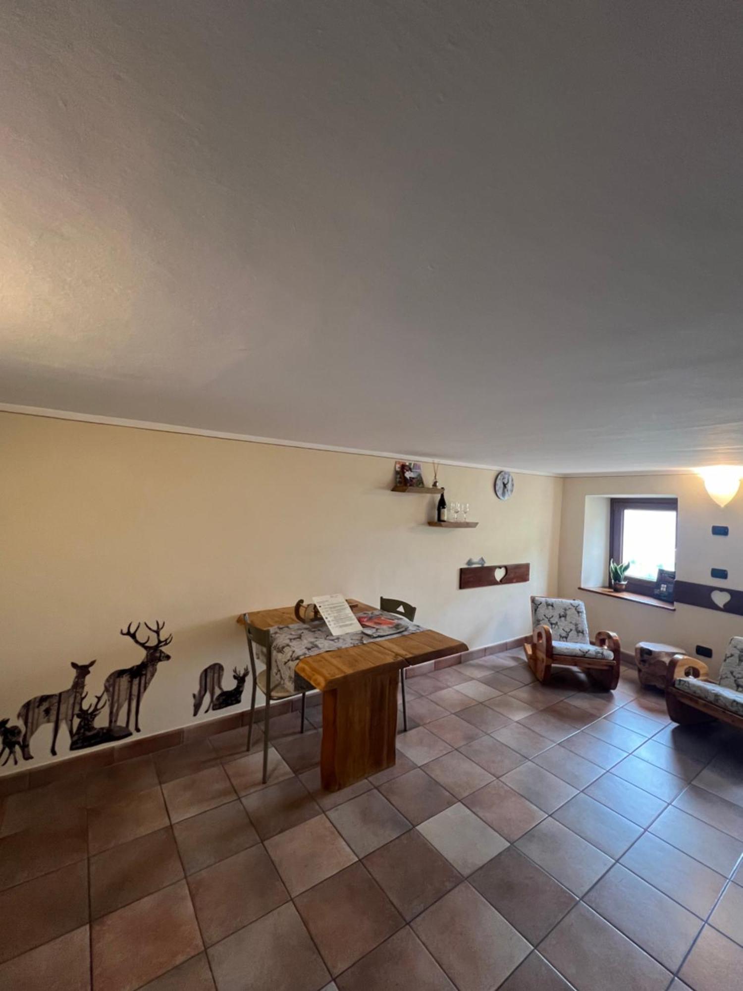 Appartement Profumo Di Legno à Aoste Extérieur photo